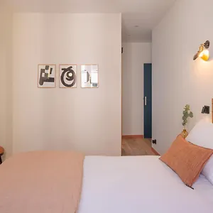 Tinah Paris, Aboukir Paris