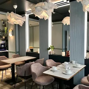 Hotel Amadeus, Paryż