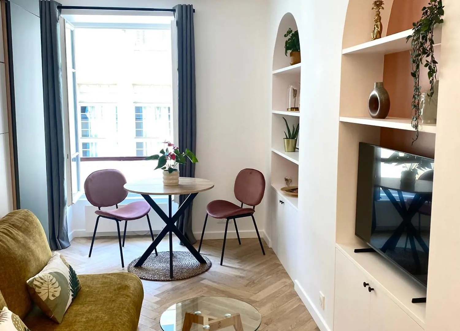 Brand New Apartment - Rue Cler Parigi 0*,  Francia
